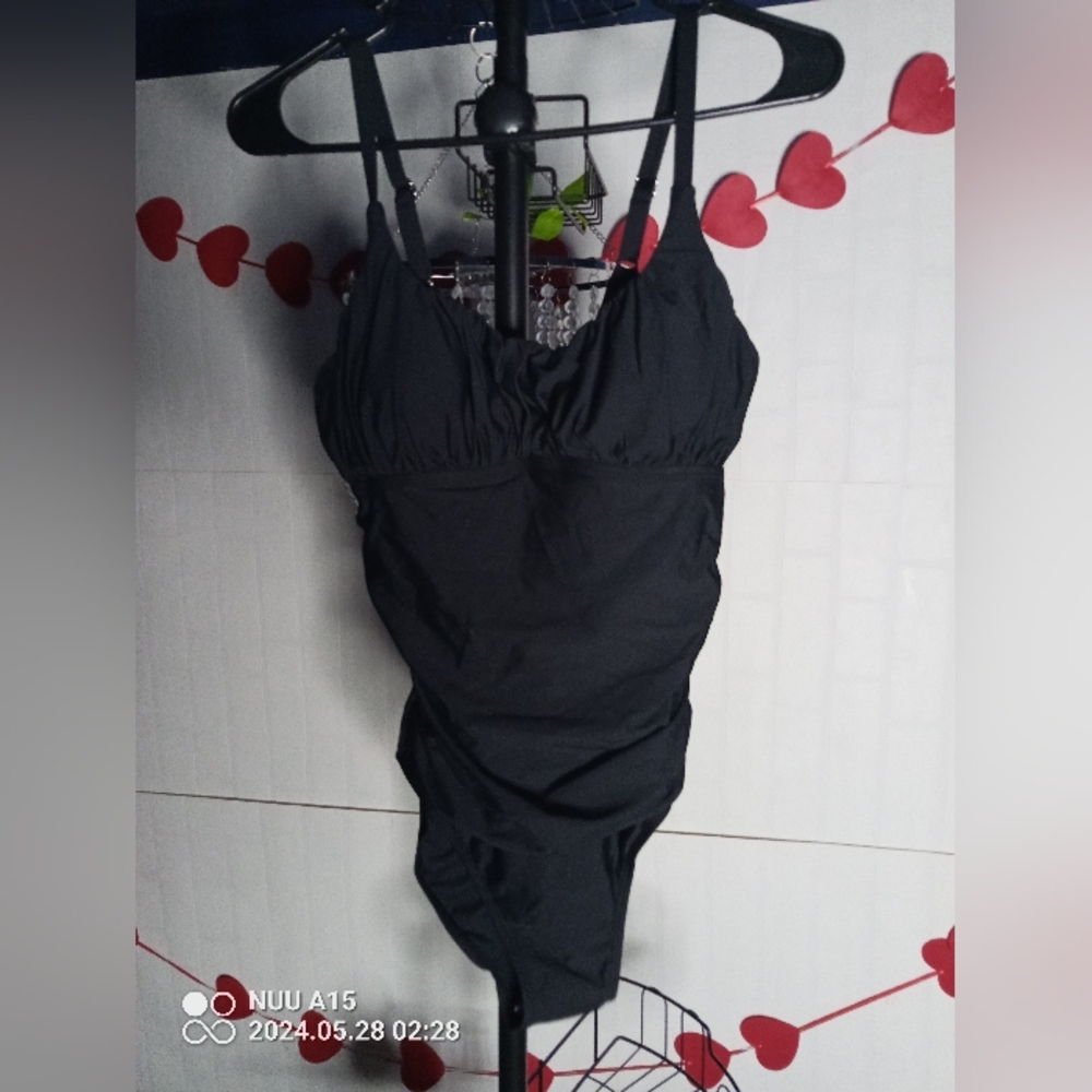 Black swim suit